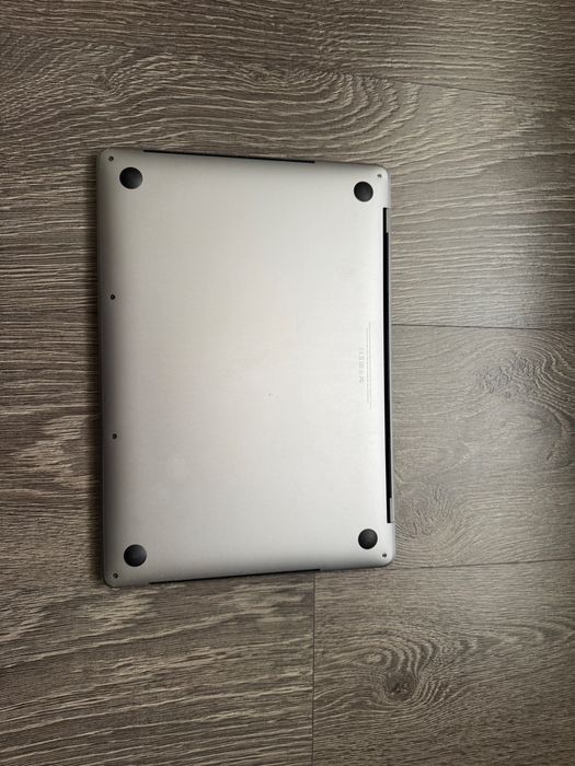 Macbook Pro 13 a1706 256ssd i5