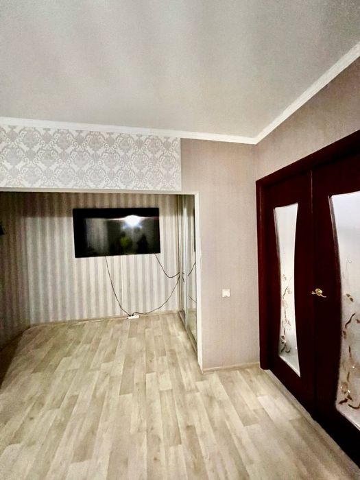 Продаж 1к квартири Бородинський район Дніпровський 40 кв.м.