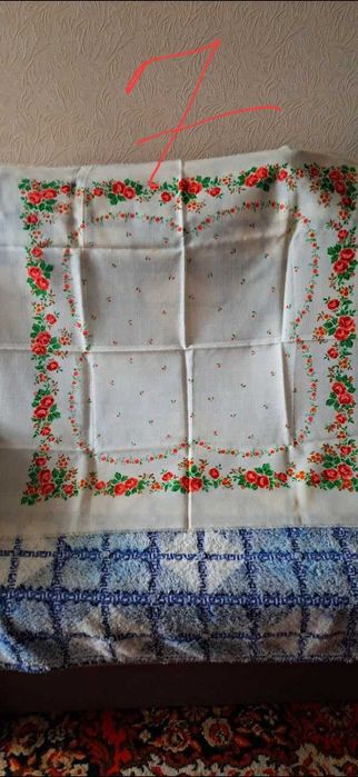 Шерстяні хустки 75х73 нові