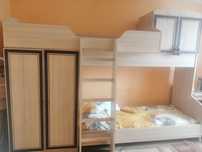 Продам двуярусну кровать Б.у. + письмовий стіл у подарунок