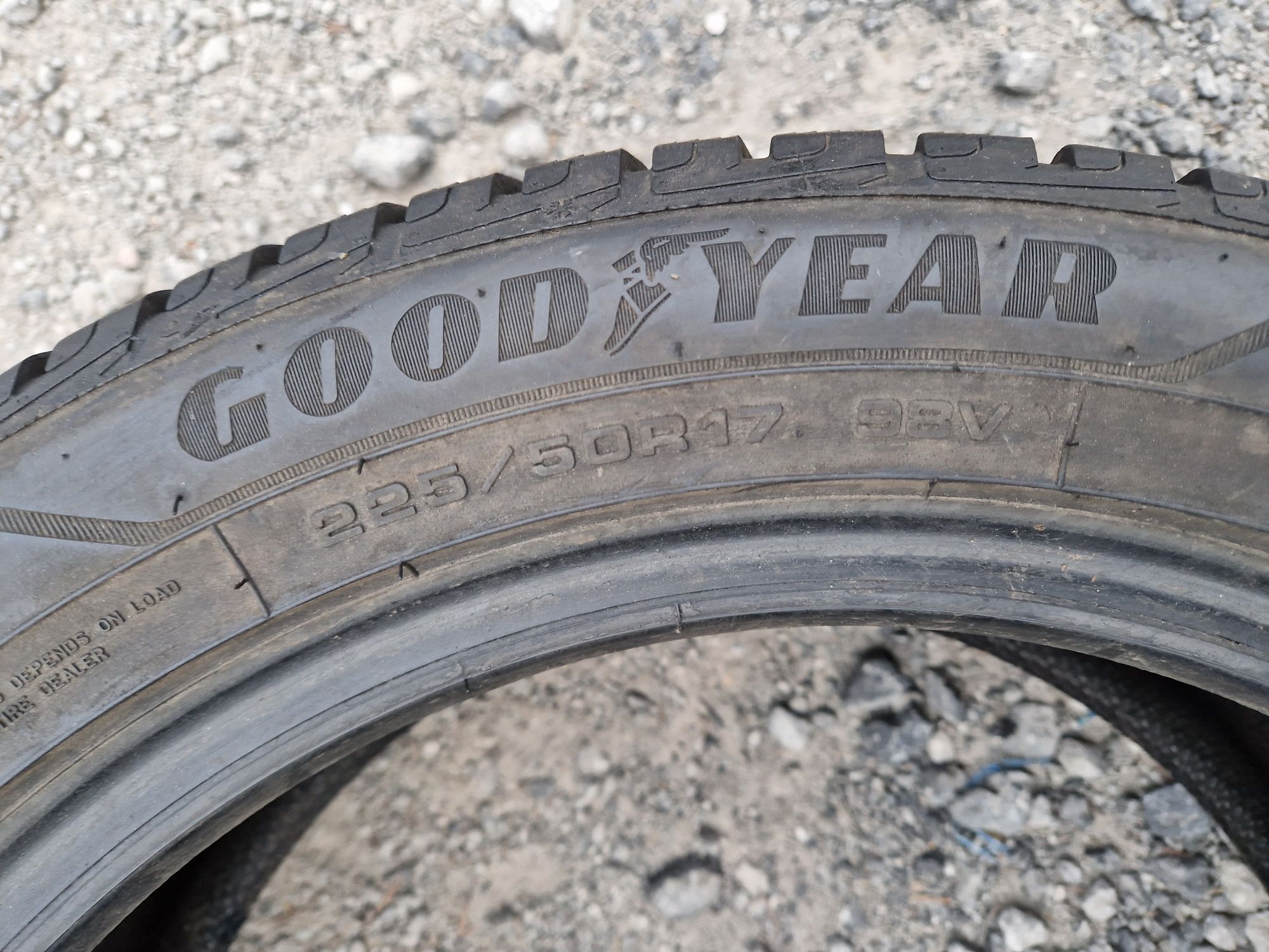 Opony zimowe Goodyear UltraGrip Performance+ 225/50r17 (98V)