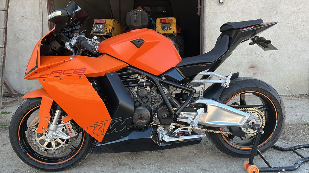 Naprawdę zadbany Ktm RC8