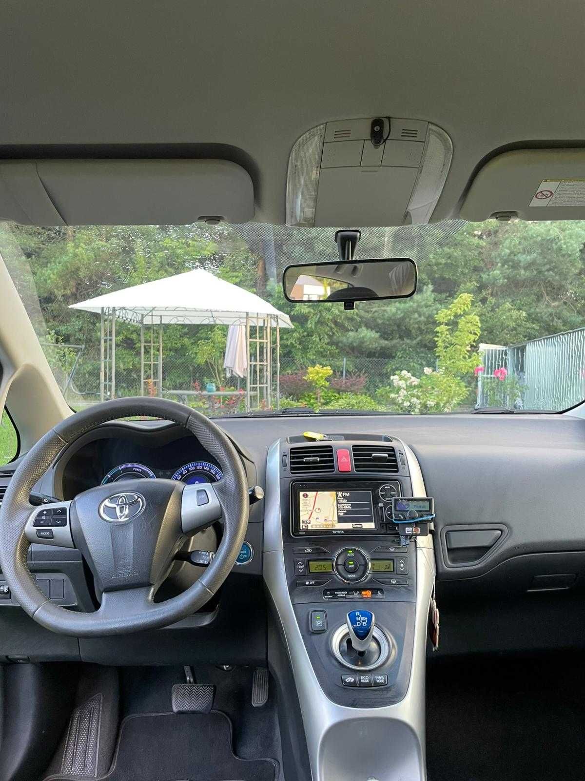 Toyota Auris 2012 lift 1.8 hybryda