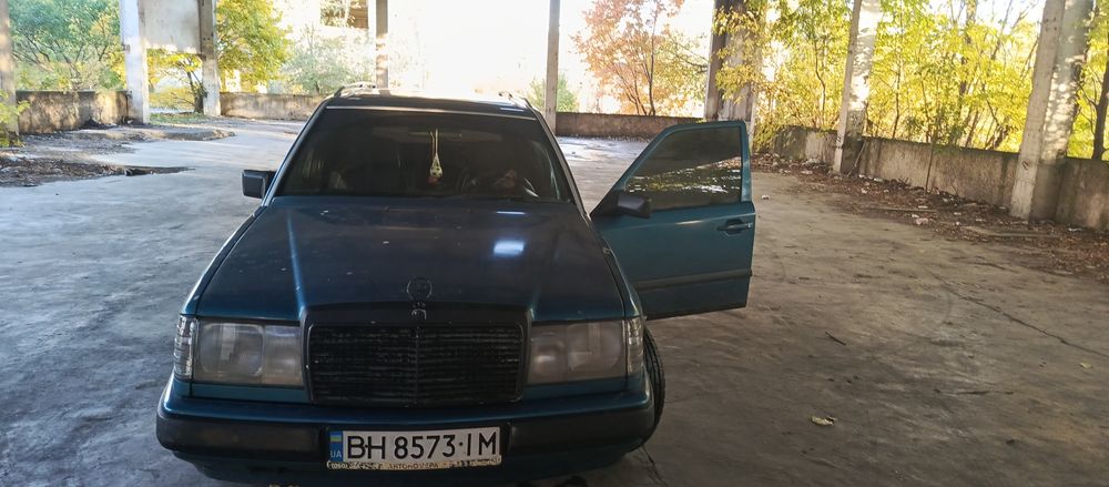 Продам Мерседес 124