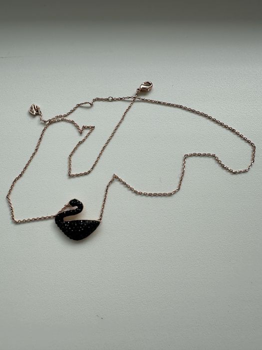 Подвеска на шею лебедь