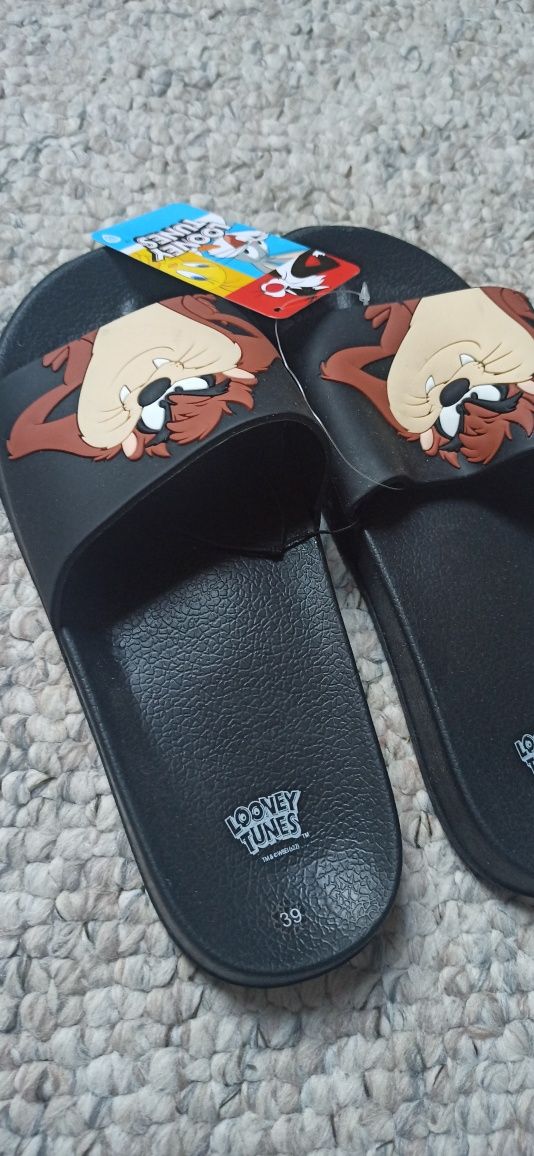 Klapki Diabeł Tasmański, Looney Tunes. Czarne, rozmiar 39. Nowe