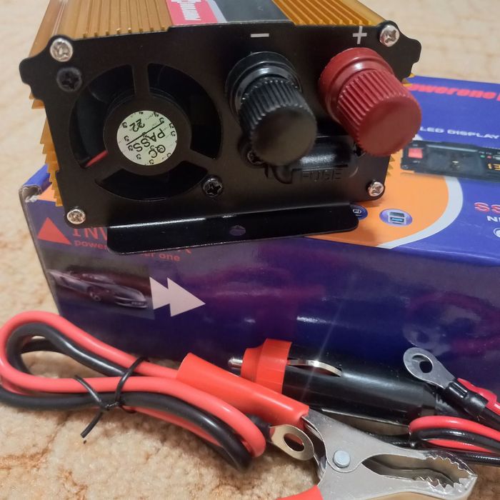 інвертор 500W 12V-220V инвертор