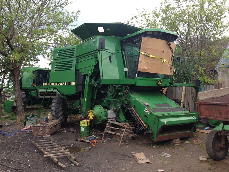 Продам Комбайн джон дир