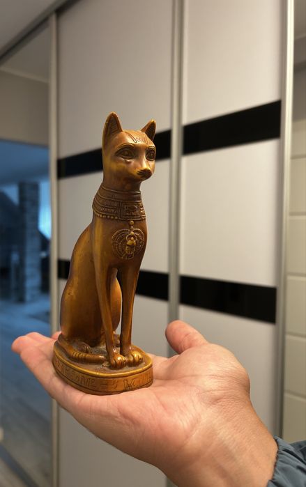 Figurka kot dekoracja