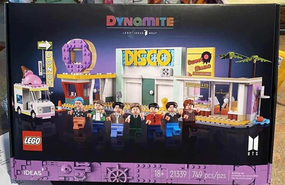 LEGO Ideas 21339 BTS Dynamite - NOVO e SELADO