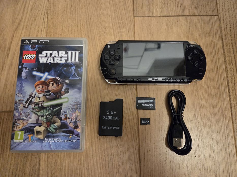 Konsola Sony Playstation Portable Slim 2001 + gra UMD