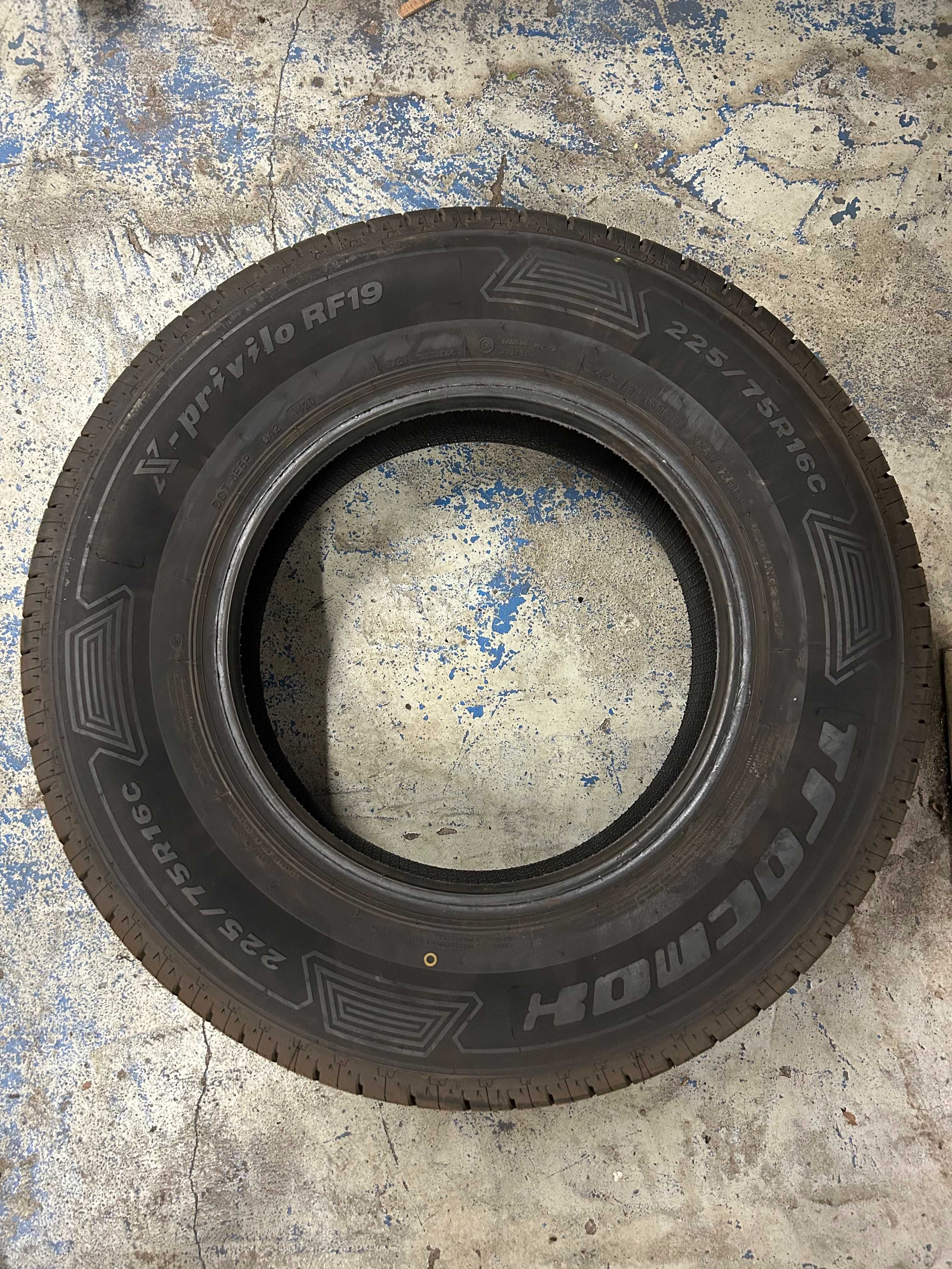 2xopony Tracmax 225/75R16C