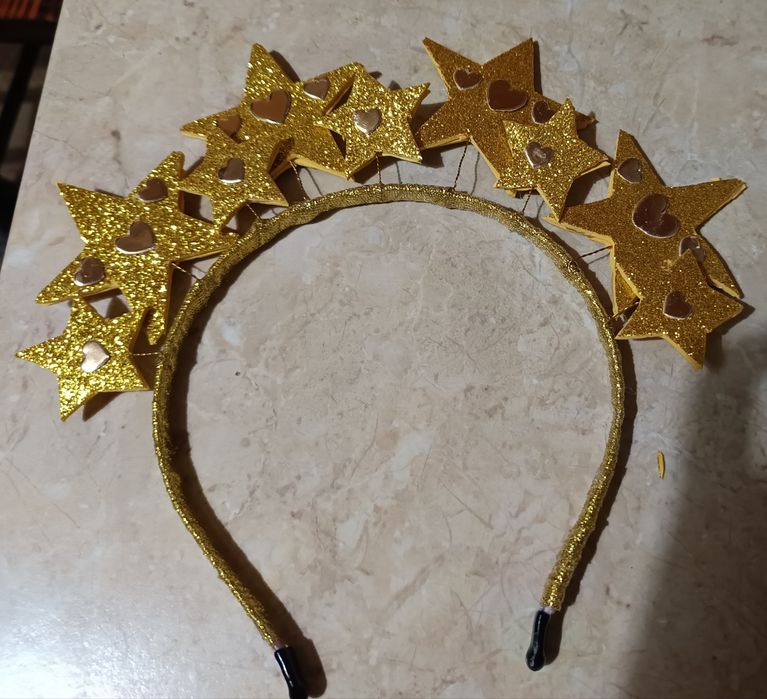 Обруч зірки, корона з зірочками.