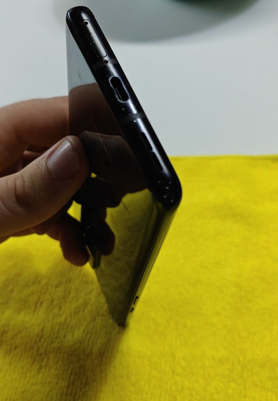 OnePlus 8 pro 8/128 з дефектом
