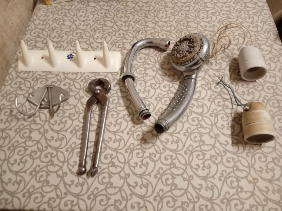 Шланги,лейка душа, гусак миска эмаль пр-во СССР