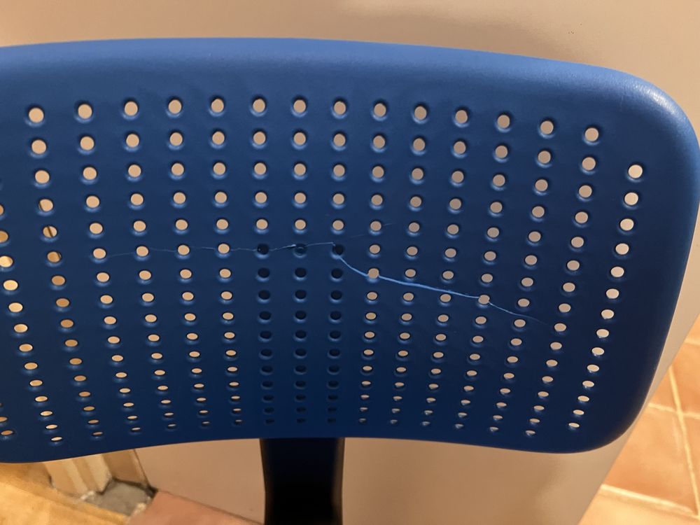Krzeslo mlodzieowe Ikea