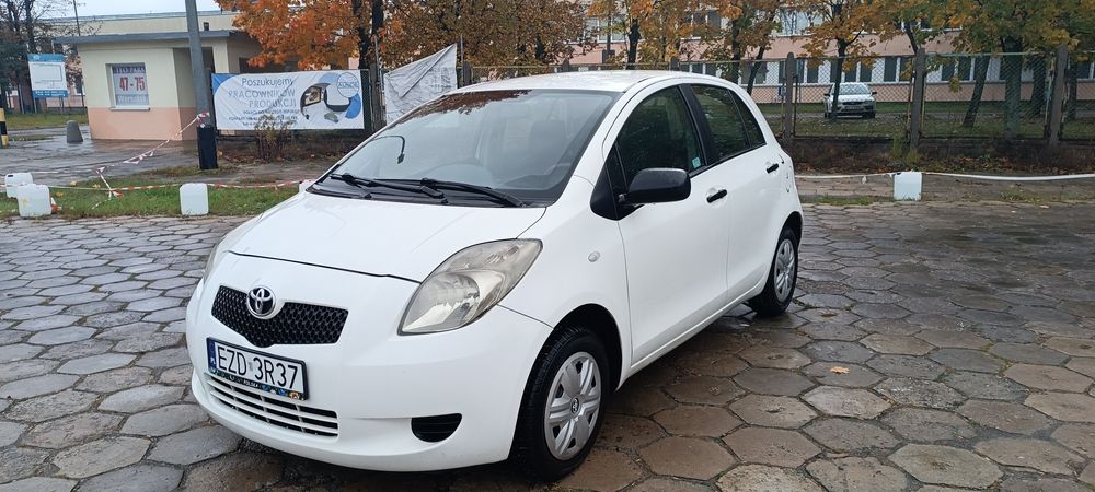 Toyota Yaris 2  2006r.  1.0 69KM