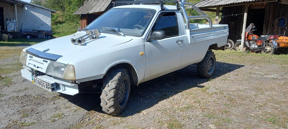 Москвич ИЖ ода.2002р.