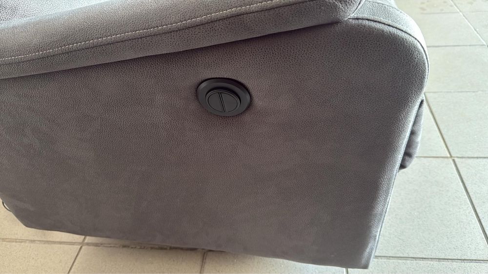 Cadeirão reclinável cinza JYSK