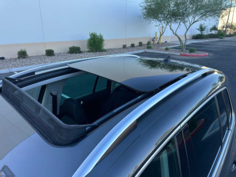 Volkswagen Tiguan SE      2015