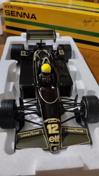 Ayrton Senna na escala 1/18 da minichamps, GP do Estoril 1985 (novo)