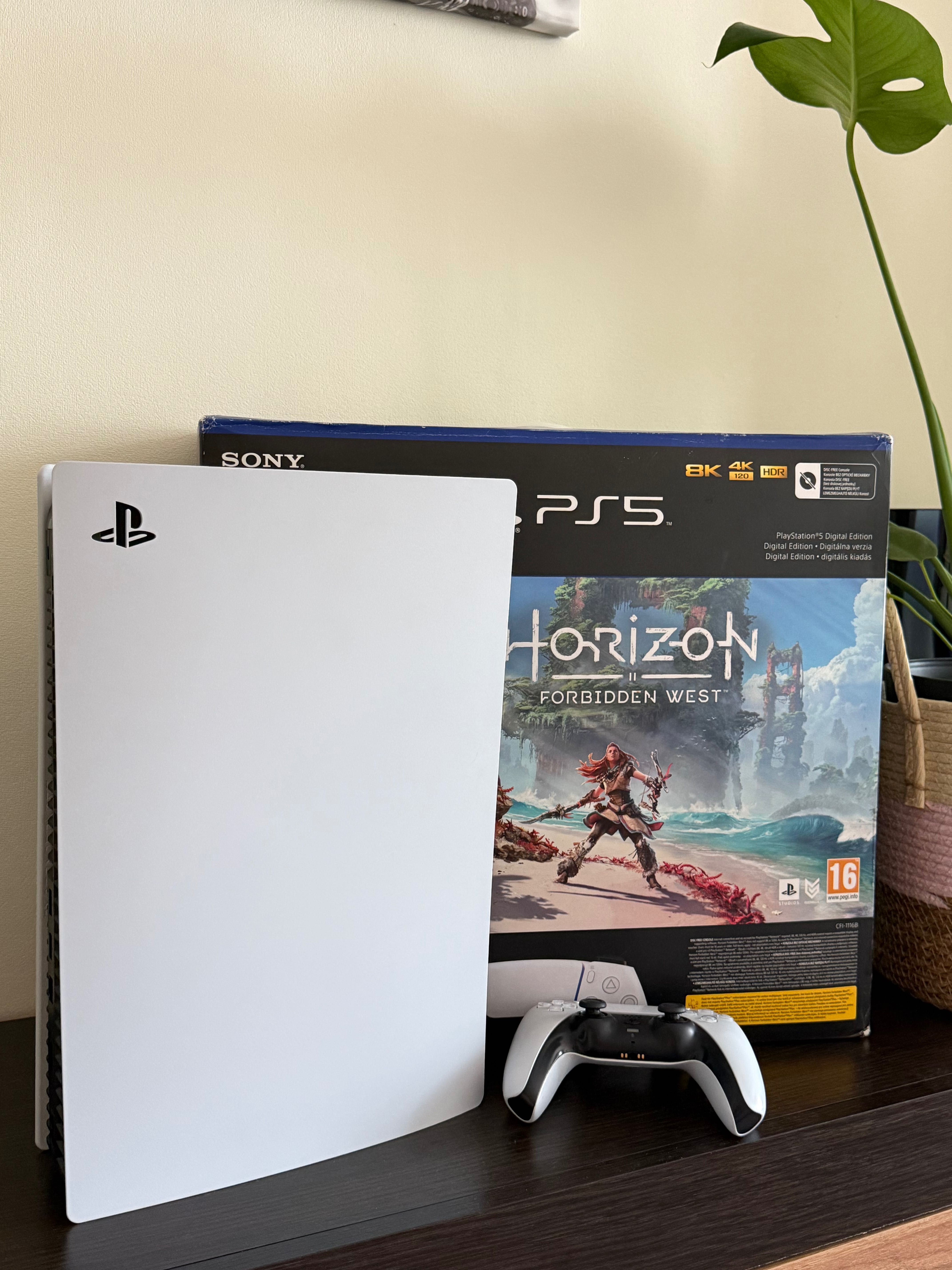 Продам Sony PlayStation Ps5 Digital Edition