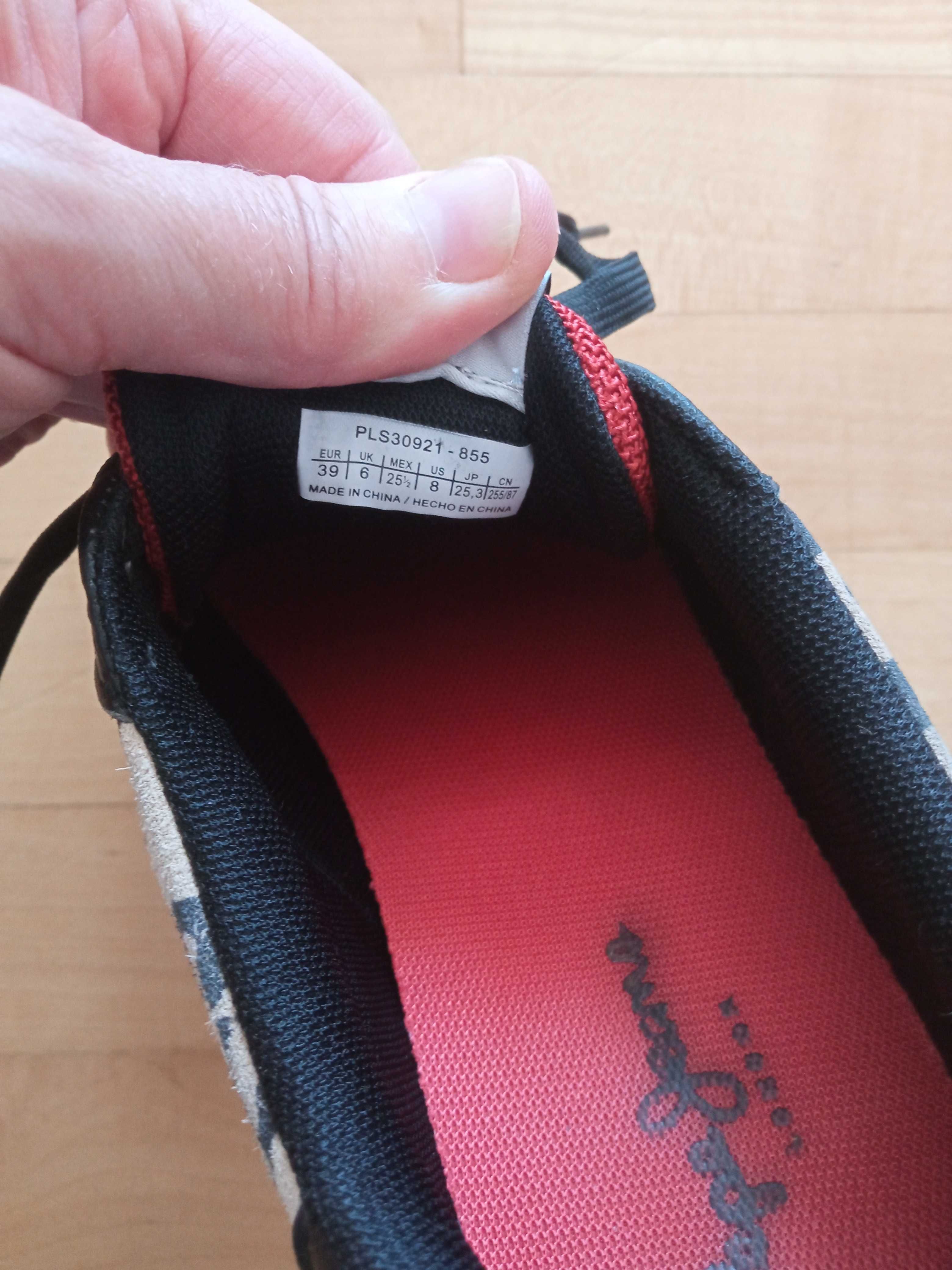 Sprzedam buty damskie Pepe Jeans rozm.39