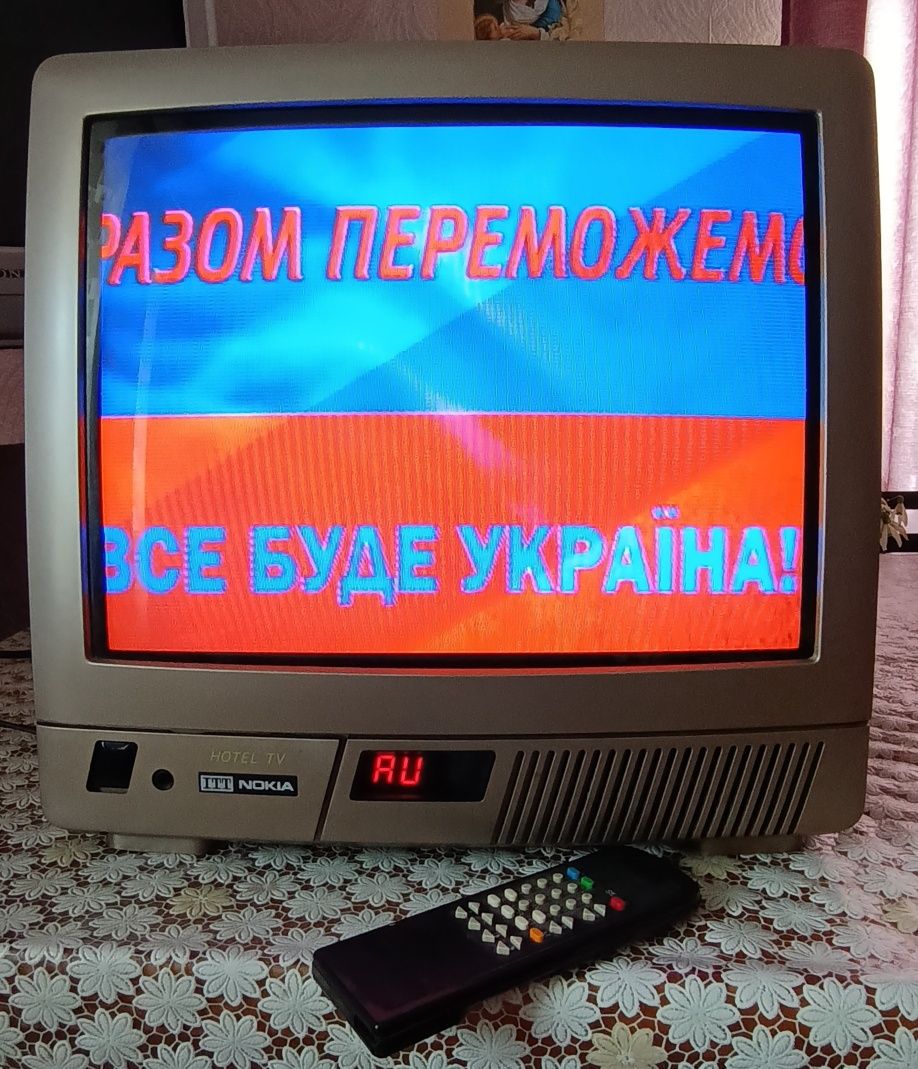 Телевізор SONY Trinitron,і NOKIA hotel tv