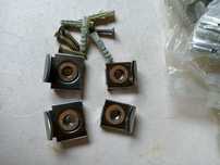 Uchwyty kpl.do mocowanie lustra o gr.4 - 6mm