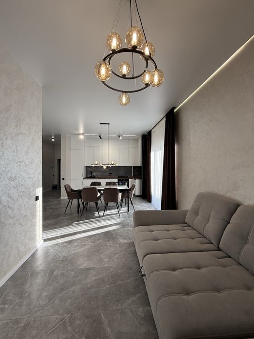 Будинок з новим ремонтом, два вида опалення