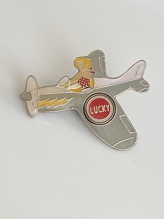 Wpinka LUCKY Strike. Unikat.