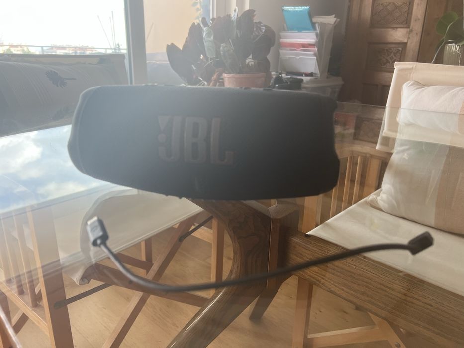 JBL speaker Charge 5
