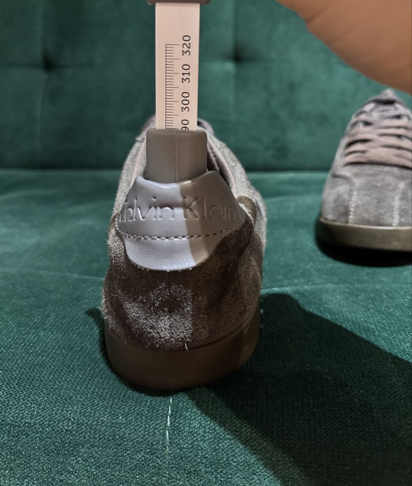 Buty męskie zamszowe firmy Calvin Klein