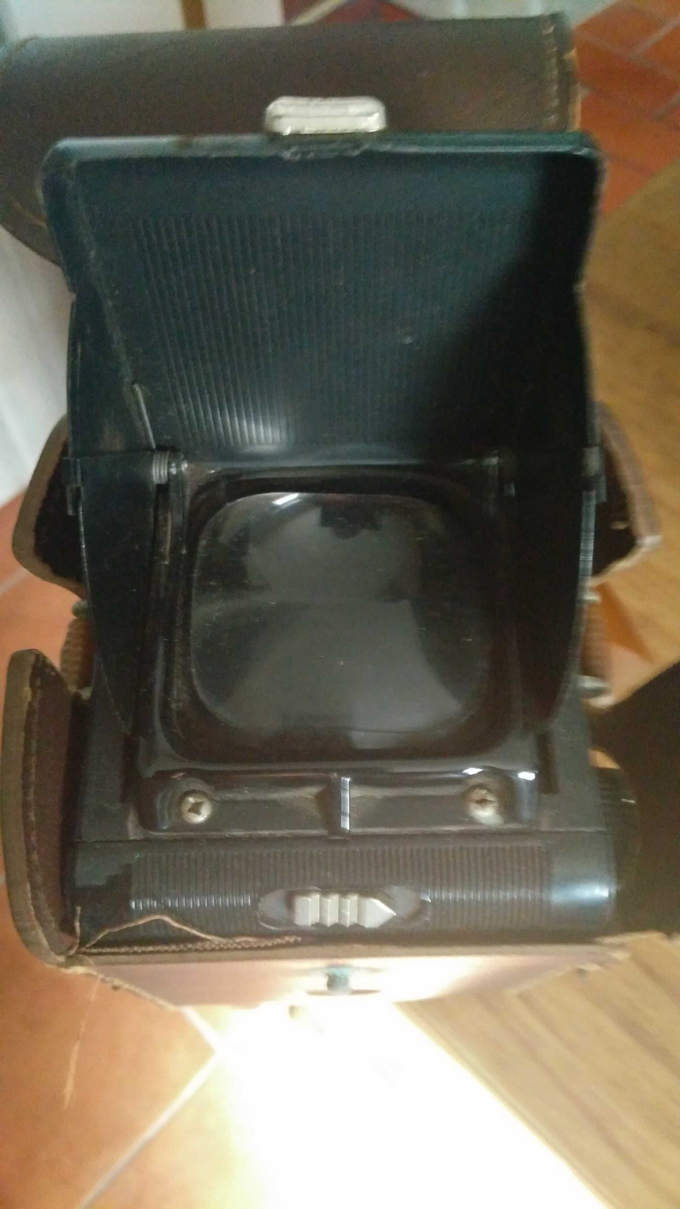 Máquina fotográfica antiga
