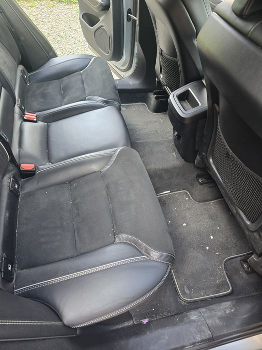 Pranie dywanów narożników krzeseł tapicerki samochodowej