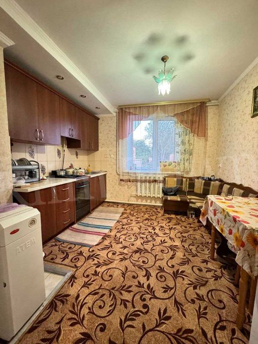 Продається будинок у с. Лецьки