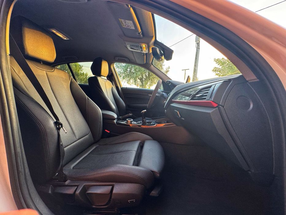 BMW 116d Sport Line - Desde 245€ Mês