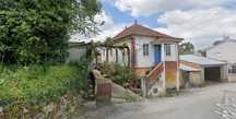 Casa usada com grandes áreas de terreno