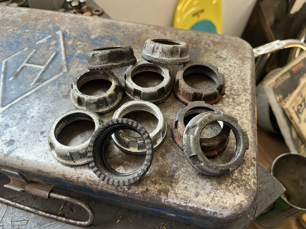 Simson S51 SR50 KR51 Schwalbe nakretka cylindra kolanka oryginal