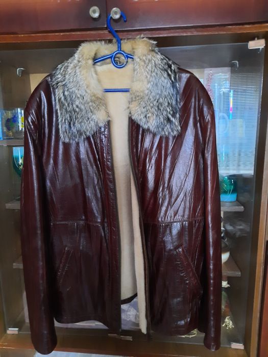 Продам новую  натуральную кожаную дубленку