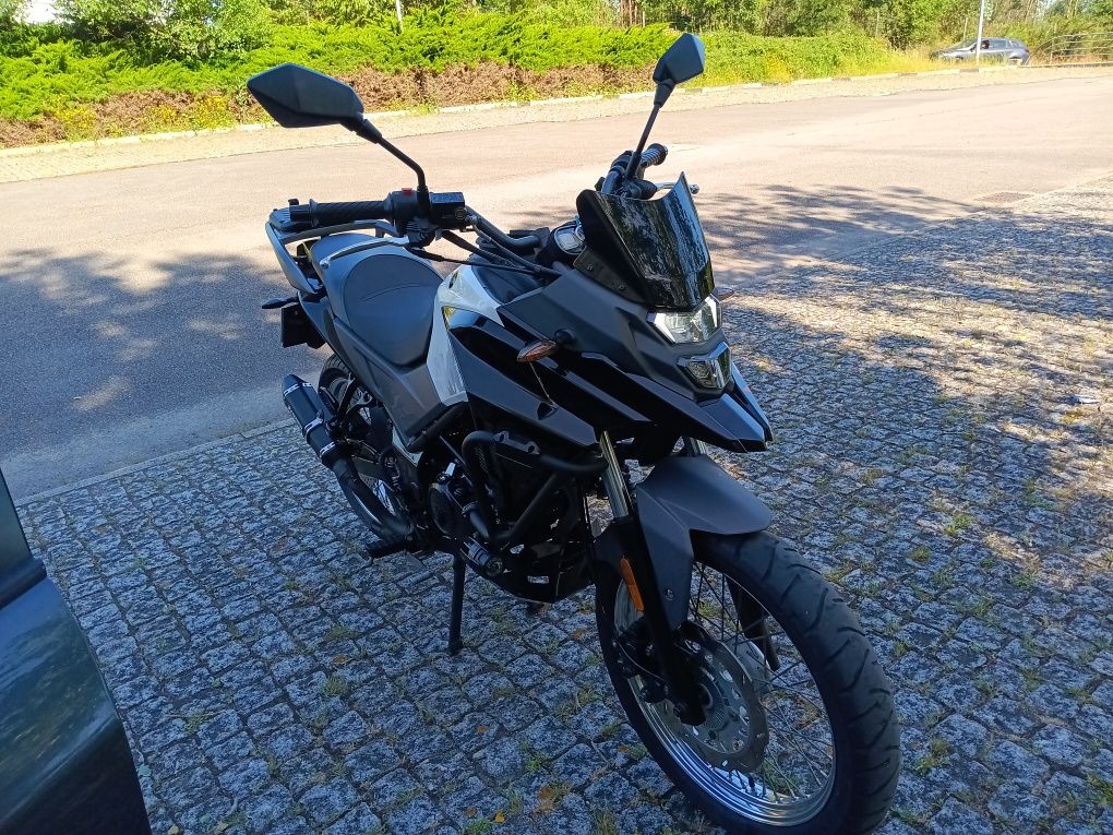 SYM NHT 125 igual a nova