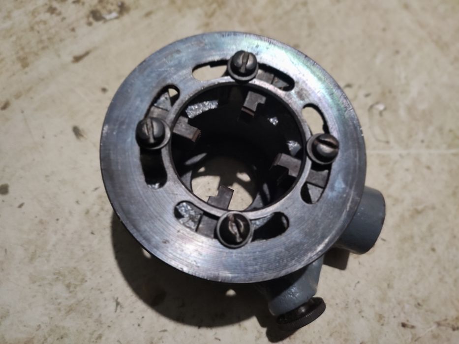 Продам клупп трубный,