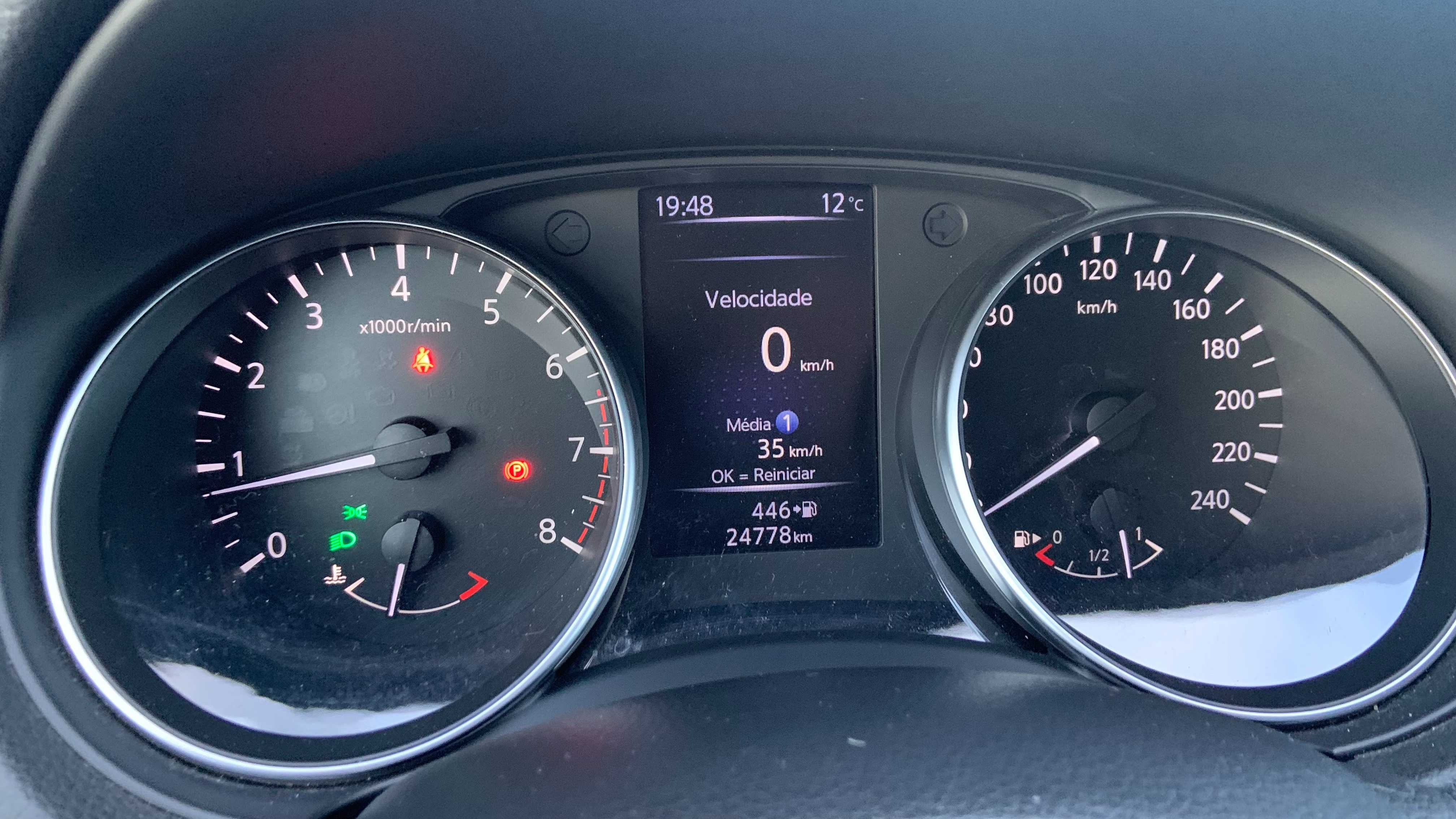 Nissan Qashqai 1.2 DIG-T Tekna Premium-24800 Kmos-Nacional-2019