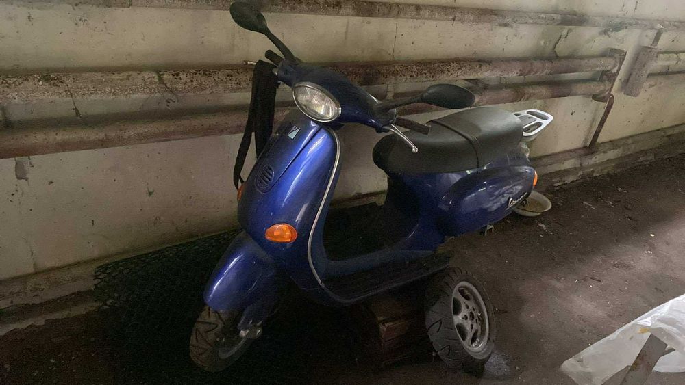 Części do Piaggio Vespa ET4 50 4T licznik, rama, silnik, koła plastiki