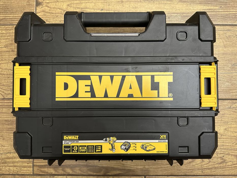 Skrzynka walizka TSTak DeWalt DCD795