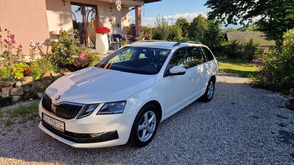 Skoda Octavia 4x4 184KM DSG LED ACC przebieg 108tys grzana szyba