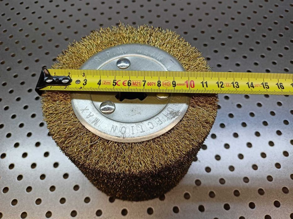 Przystawka na szlifierkę do szlifowania + Ściernica szczotka