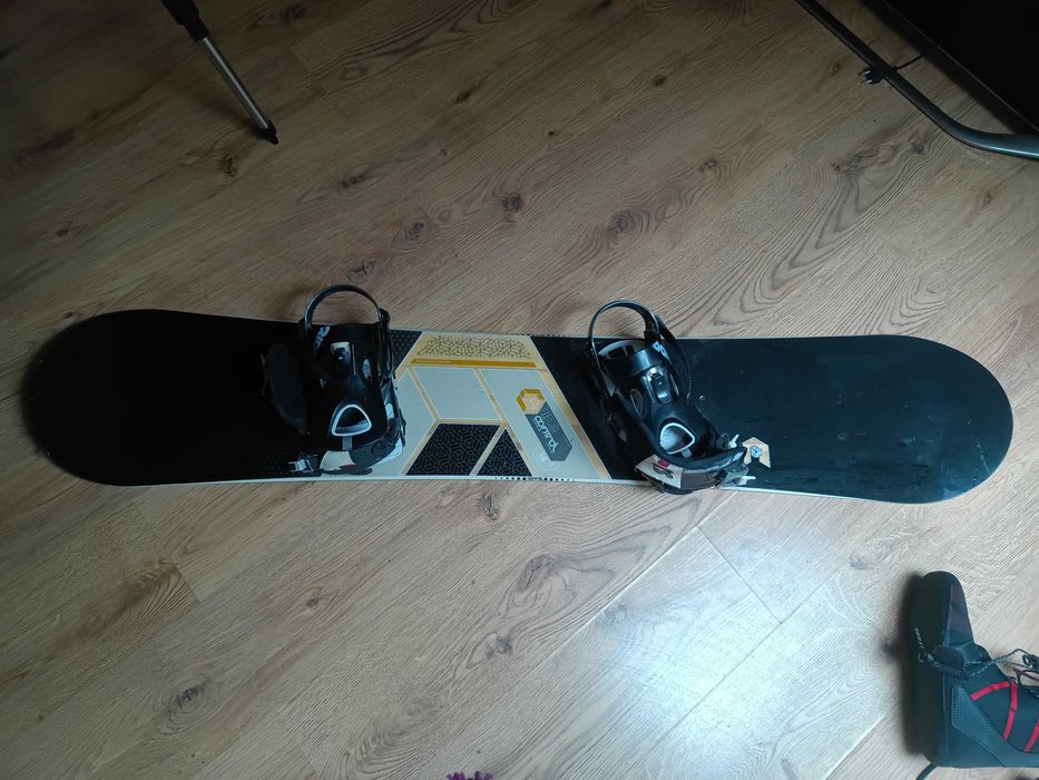 Сноуборд RIDE+ ботинки +крепления RIDE и запасные крепления.