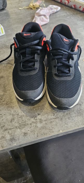 Sapatilhas usadas tamanho 35