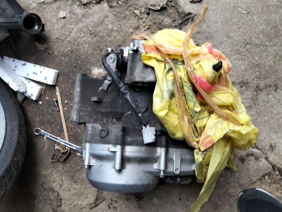 Yamaha yzf r125 dół silnika wał sprzęgło alternator w pełni sprawny